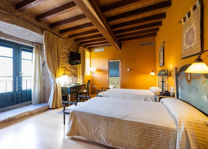 Hotel Abadia Caldaria *