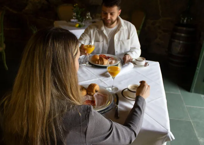 Abadia Caldaria Hotel *